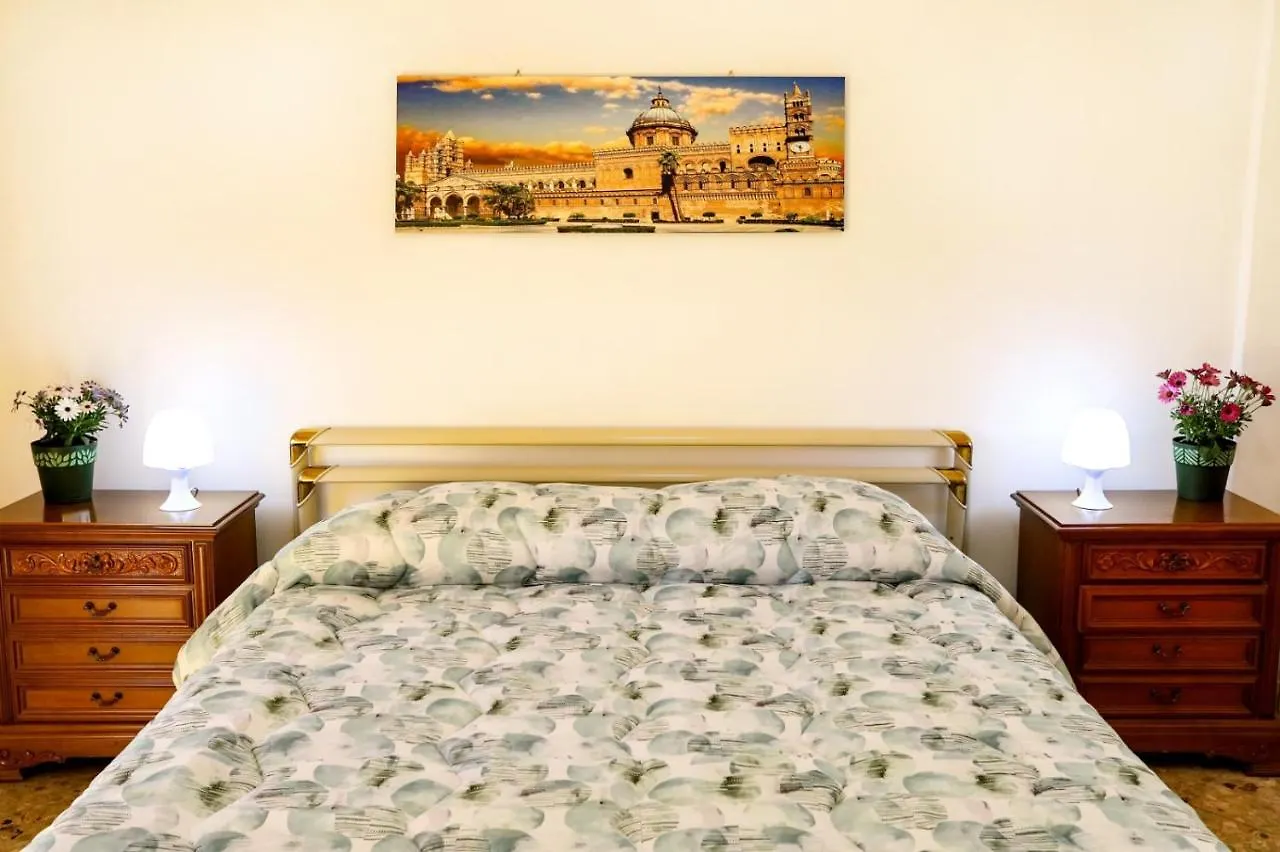 A Casa Di Fra' Bed & Breakfast Palermo